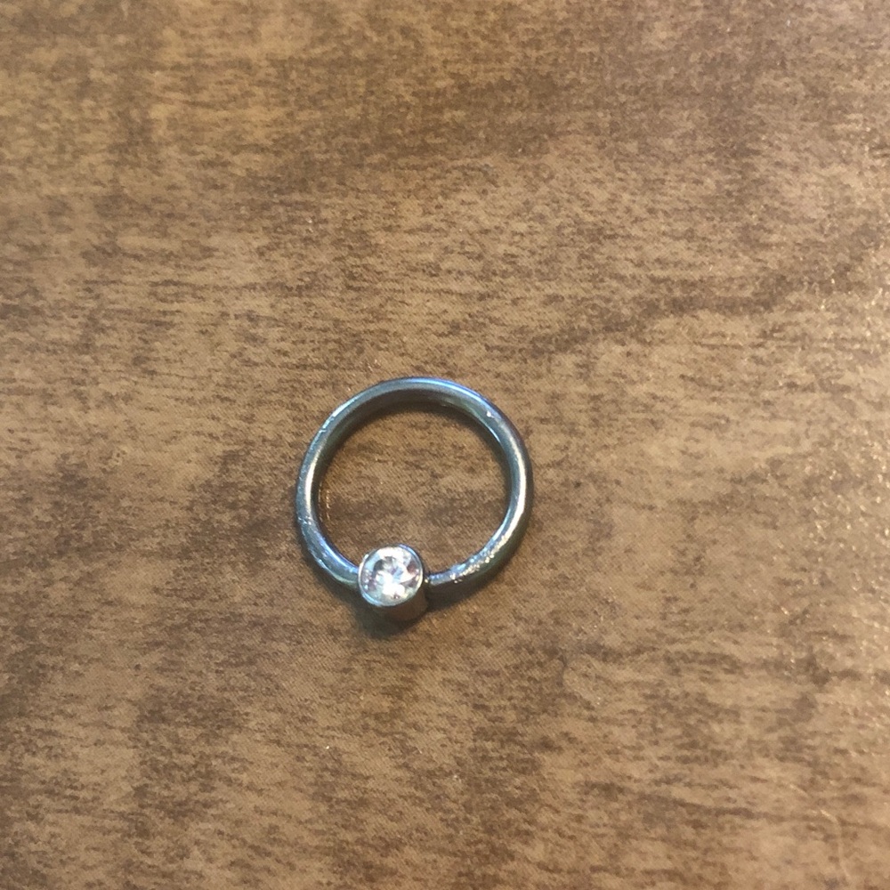 Septum Ring 16g 10mm Captured Bead with Clear Gemstone